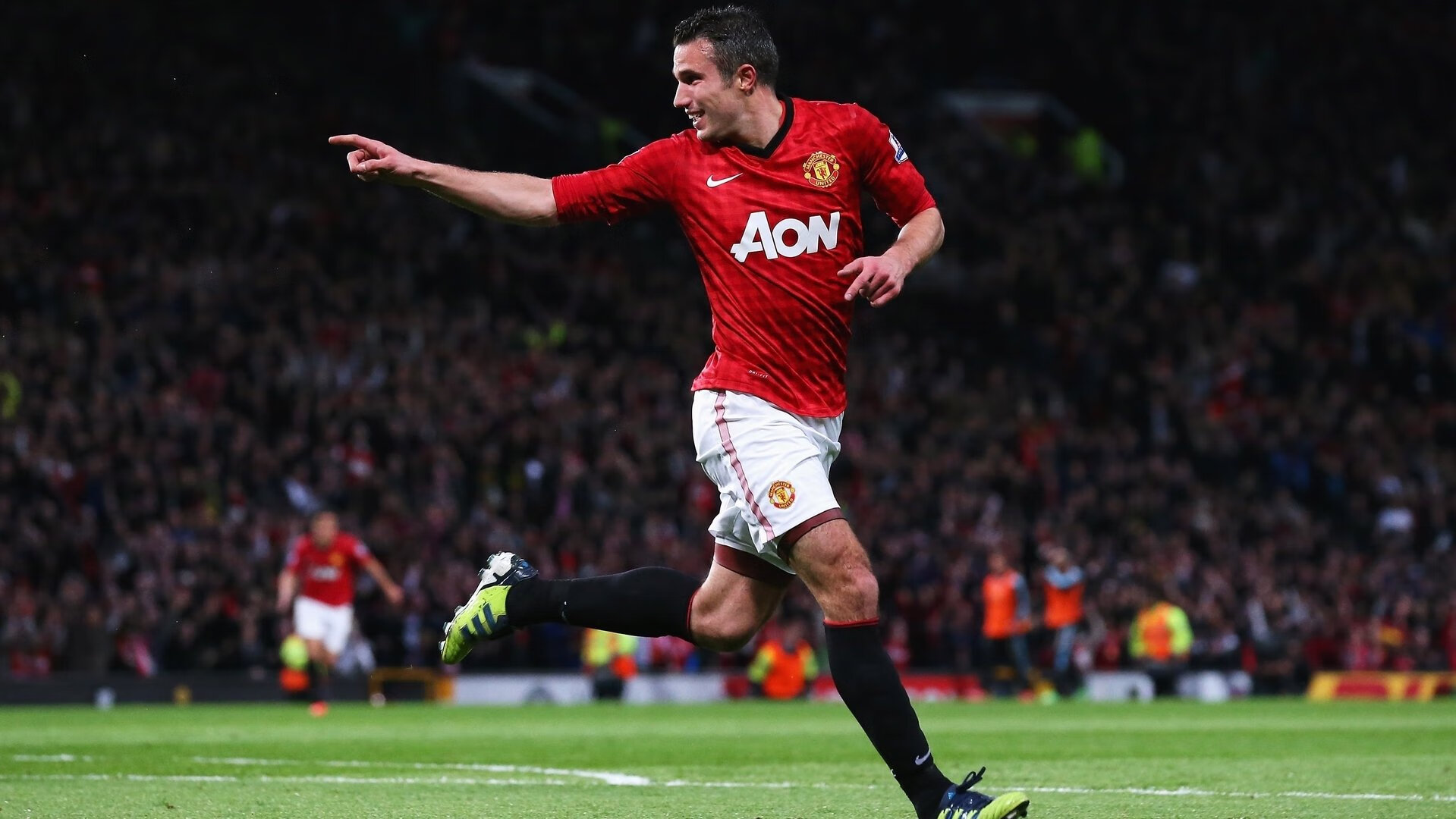 青少年足球参与率持续走低,青少年足球比赛